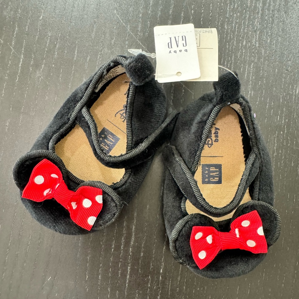 Baby gap Minnie Mouse shoes